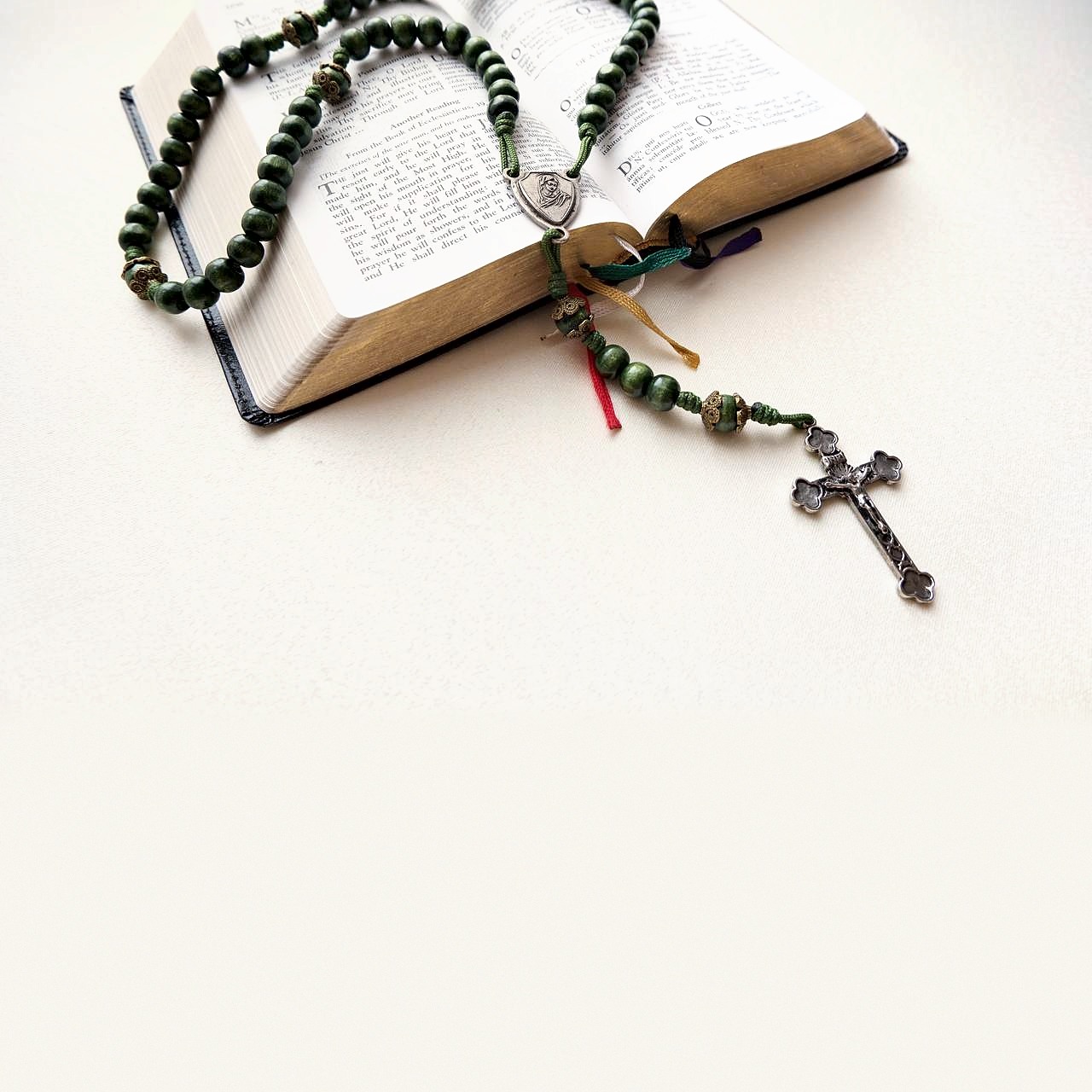 Green Wooden Our Lady & Padre Pio Rosary — image 1 of 7