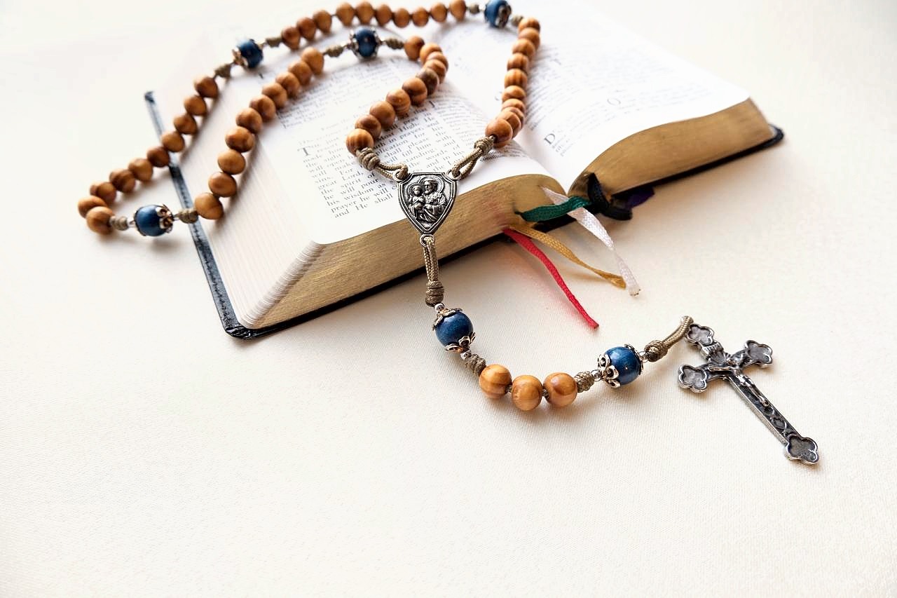 St Joseph Olive Wood Rosary – Holy Land — image 1 of 7